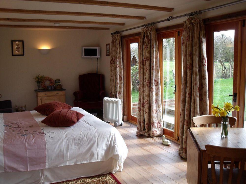 Wilderness B&B 3 Self Contained Rooms Nr Sissinghurst Headcorn Exterior photo
